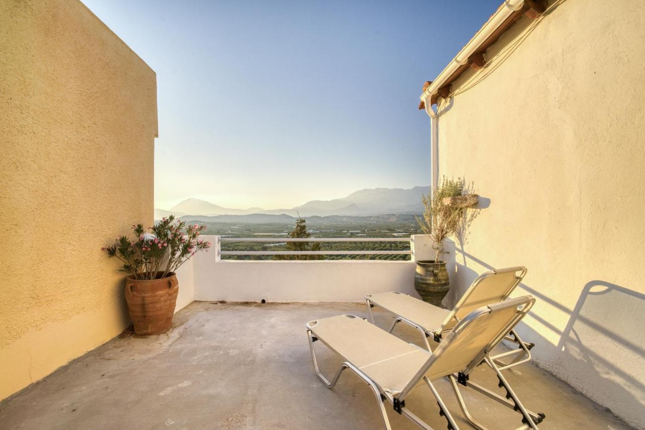 Serenity View - Traditional Village Apartment Kouses Екстериор снимка