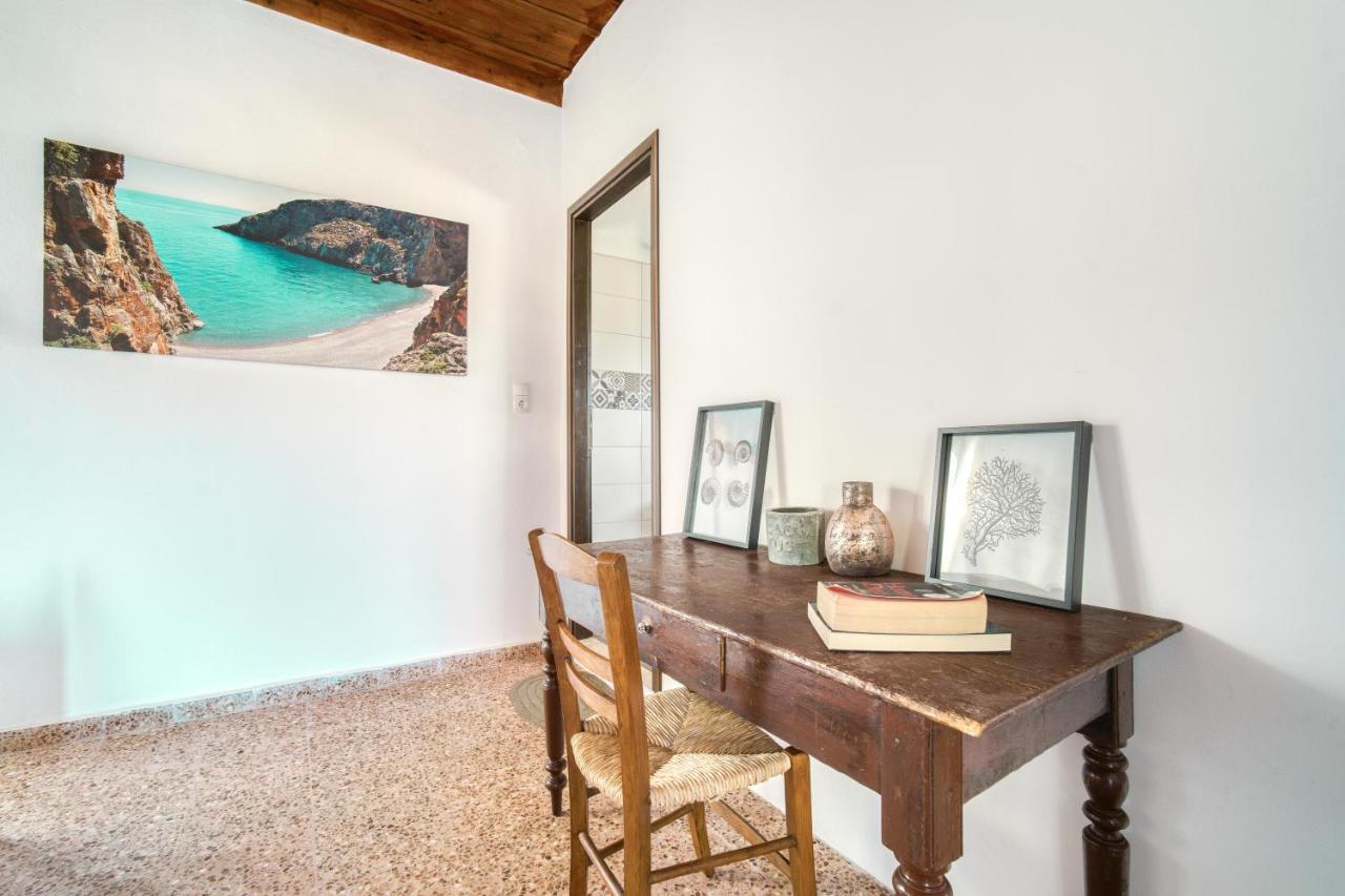 Serenity View - Traditional Village Apartment Kouses Екстериор снимка