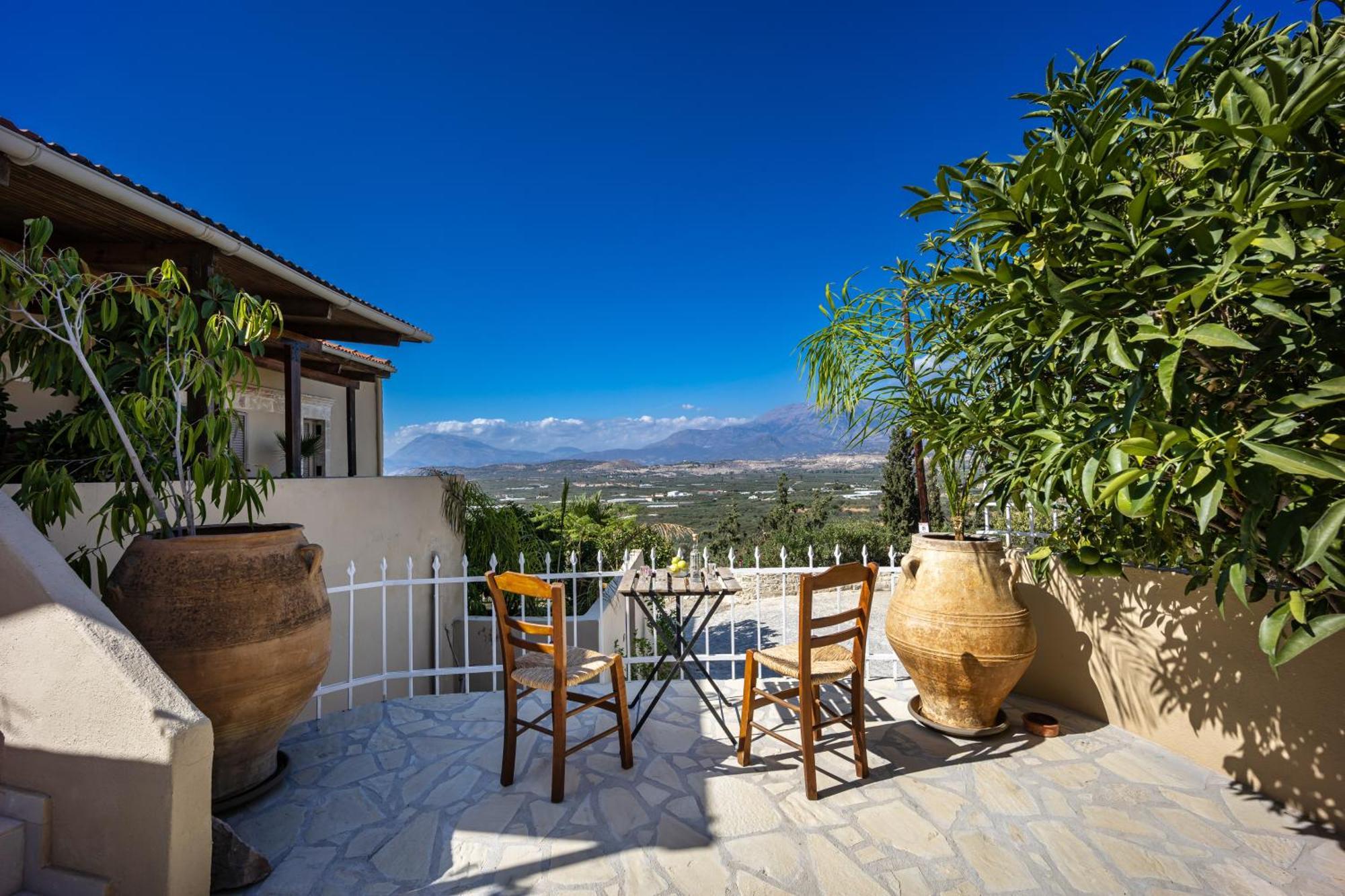 Serenity View - Traditional Village Apartment Kouses Екстериор снимка