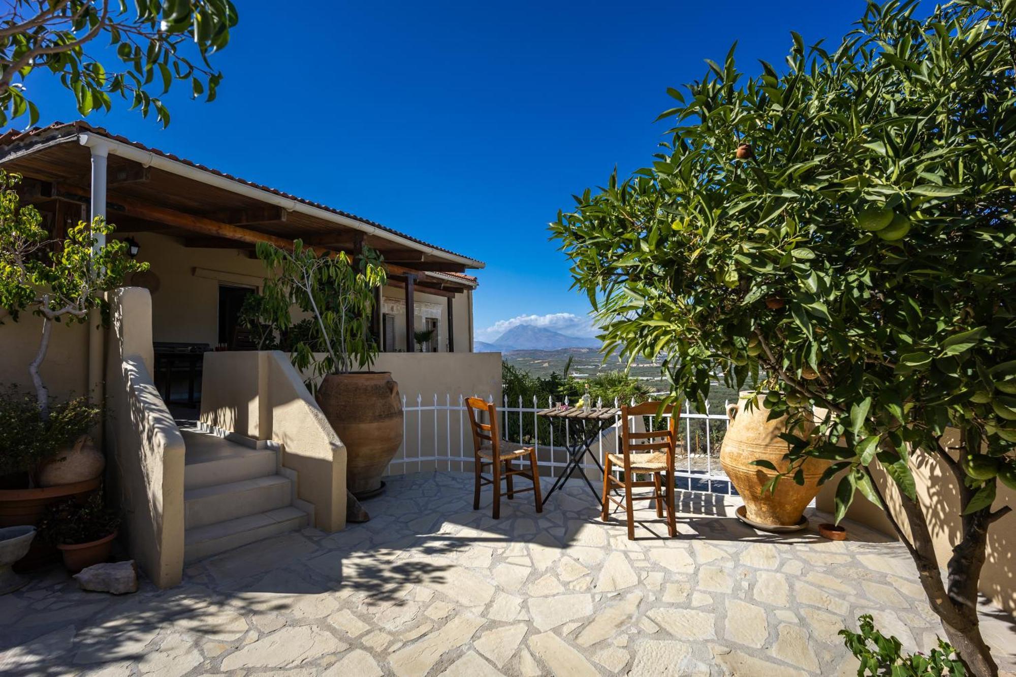 Serenity View - Traditional Village Apartment Kouses Екстериор снимка