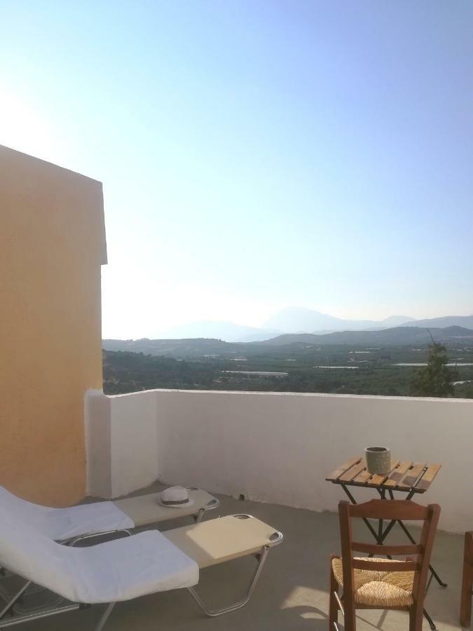 Serenity View - Traditional Village Apartment Kouses Екстериор снимка